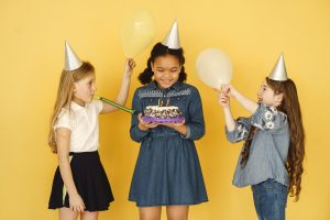 Read more about the article 3 Cool Birthday Party Ideas for Kids (Perfect for Backyards)