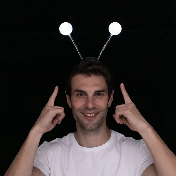 1pc Kids Halloween Light Up Martian Antenna Headband