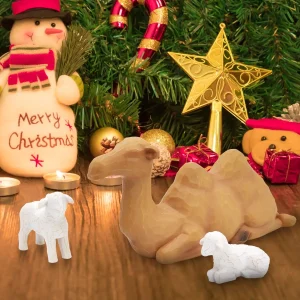 Sculpted Style 3-Piece Figurines Christmas Decoration