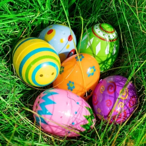 60Pcs Printed Easter Egg Shells