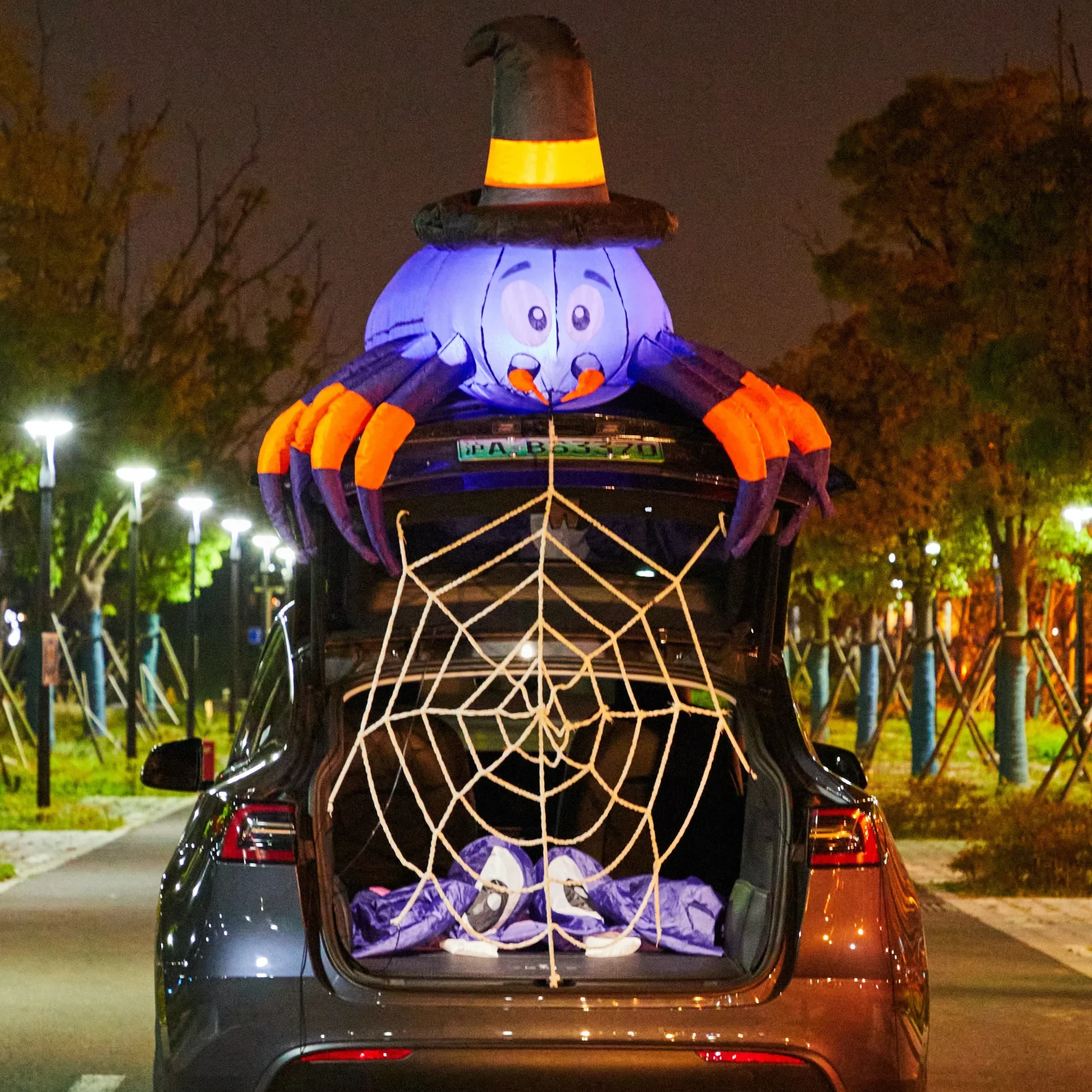 spider-trunk-inflatable-decoration