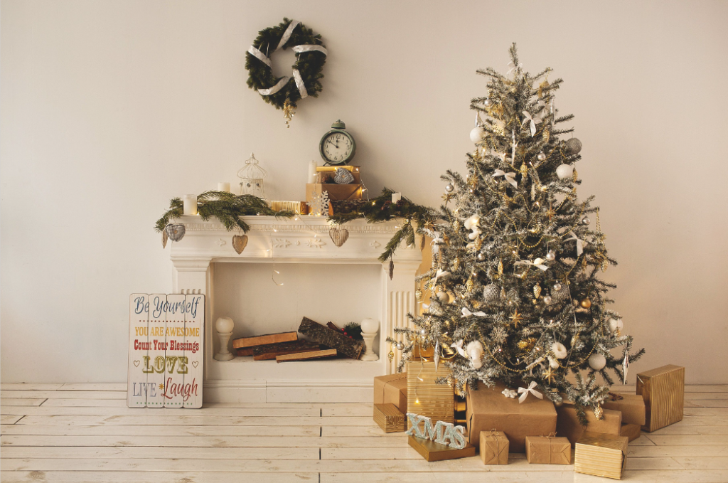 How to Decorate a Mantel for Christmas? - Simple Steps
