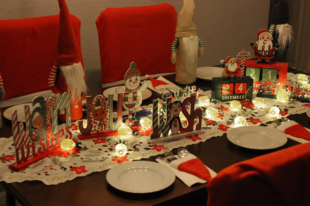 Christmas table decorations example