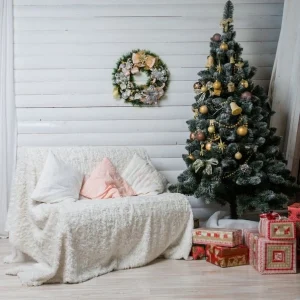 When Do You Take Christmas Decor Down? A Guide to Holiday Cleanup