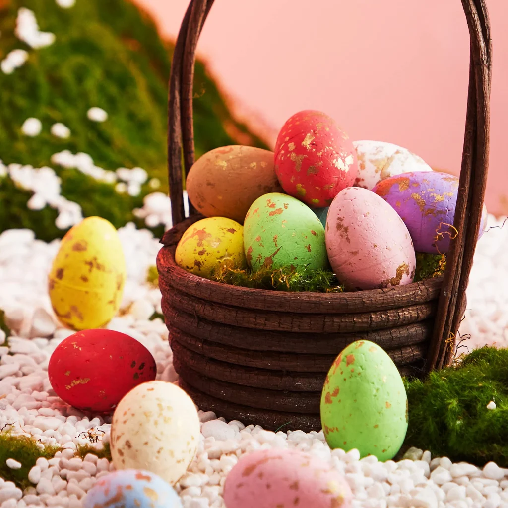 Moss-covered Baskets with Easter Eggs